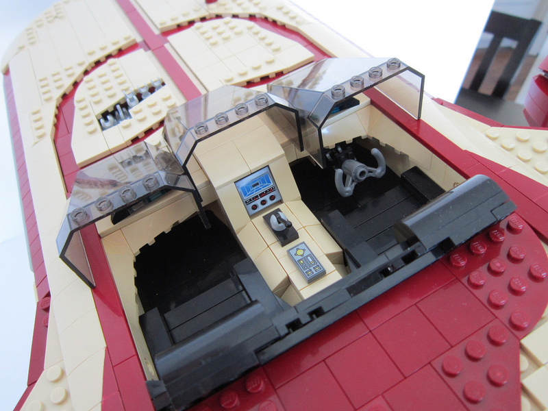 Illustration for article titled This Lego Landspeeder Has Everything But The Droids You're Looking For